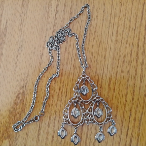 Vintage Drop Necklace - Picture 4 of 4